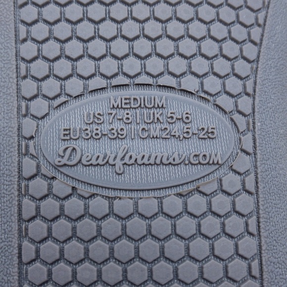 ‼️SOLD‼️ Dearfoam Dluxe Brand New Memory Foam Women’s Slippers - Size M 7/8 - Picture 14 of 14